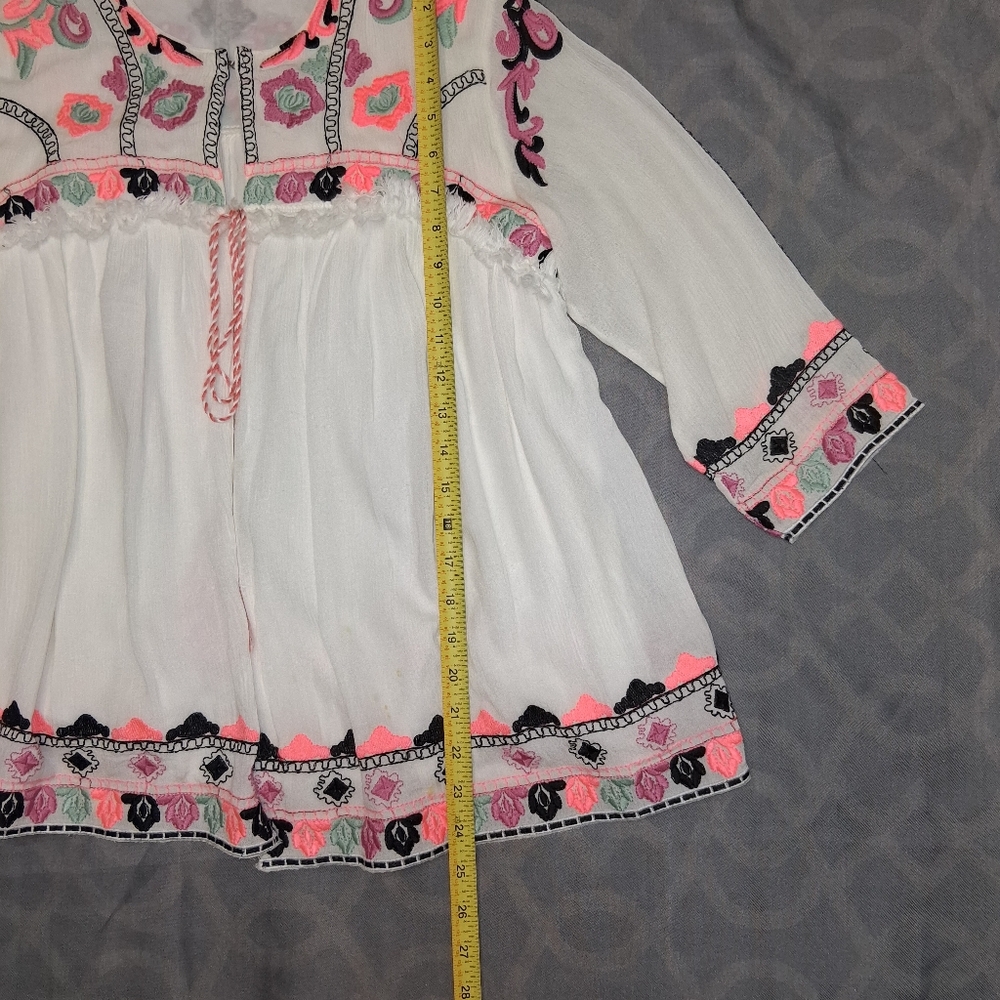 NYLON APPAREL women Size M Chic Embroidered Women's Blouse with Pink Accents - Picture 5 of 16